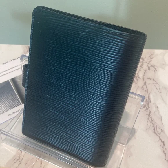 🇫🇷LOUIS VUITTON BLACK EPI AGENDA PM/ PASSPORT HOLDER/ CARD SLOTS with … - Picture 2 of 9
